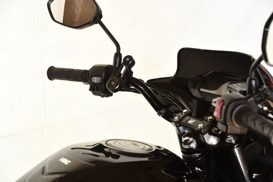 Honda CBF125F 04.jpg